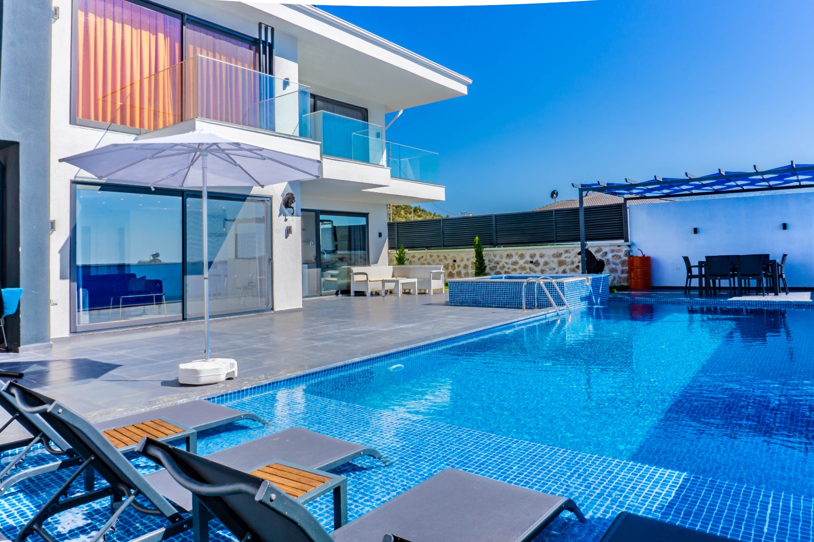 Villa Şura
